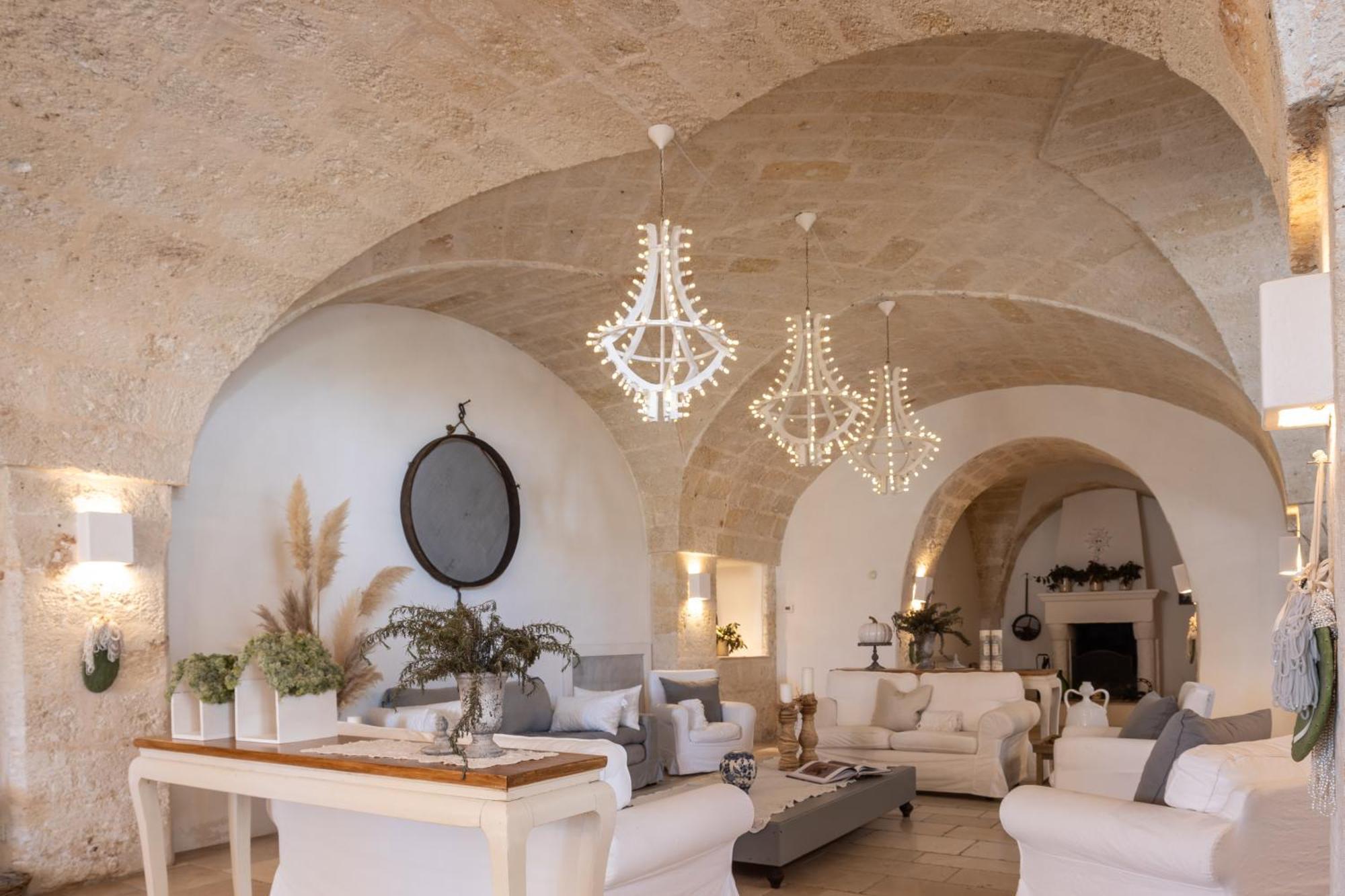 Masseria Eccellenza Pezze Di Greco Bagian luar foto