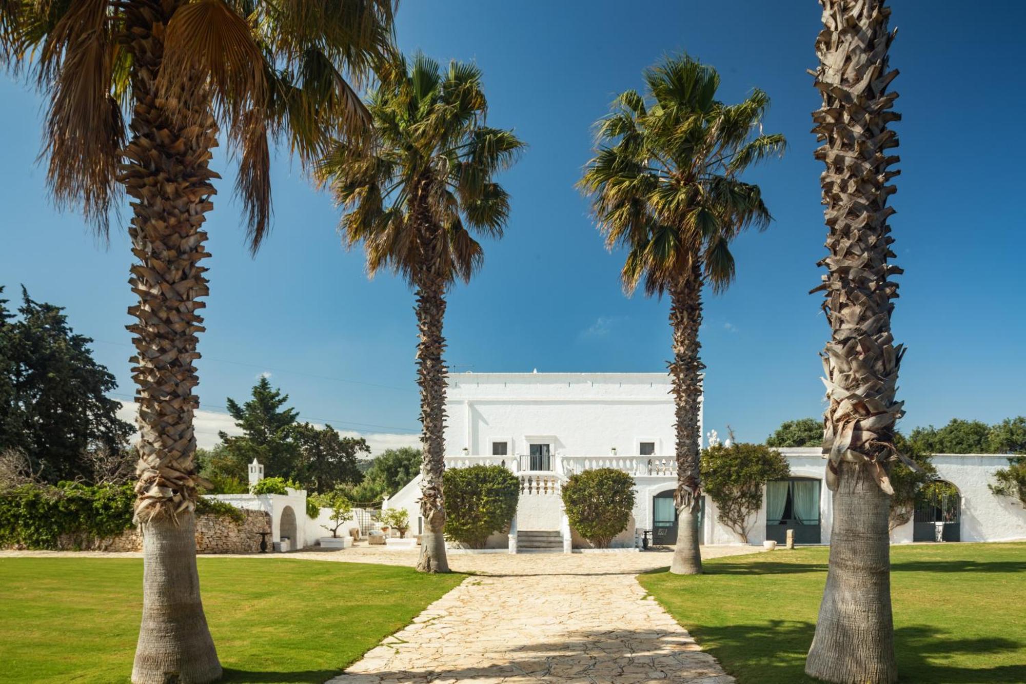 Masseria Eccellenza Pezze Di Greco Bagian luar foto